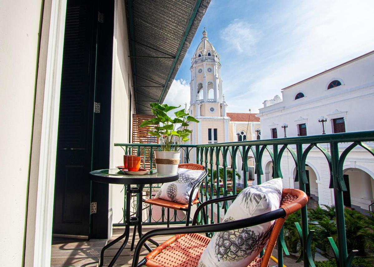 Amazinn Places Casco Viejo Billiard Table And Pool Panama-Stad Buitenkant foto